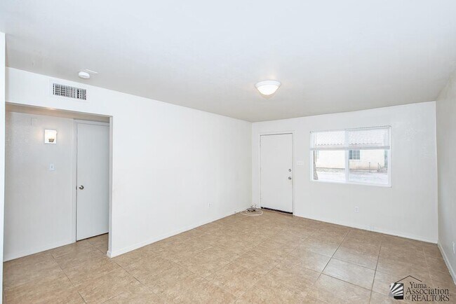 Foto del edificio - 605 S El Prado Rd