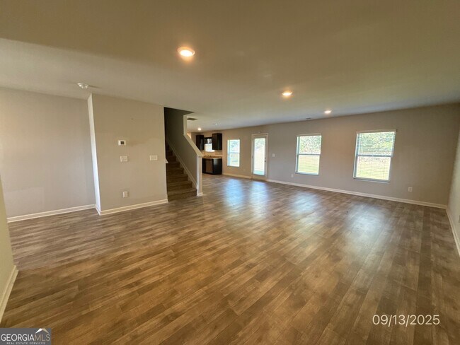 Foto del edificio - 1450 Veranda Ln