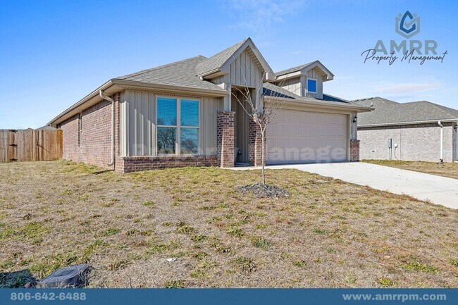 Building Photo - New Beginnings Start At AMRR: 4 bedroom in Apple Crossing!