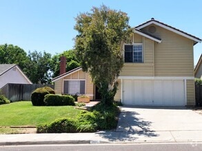 Building Photo - 940 Glen Arbor Dr