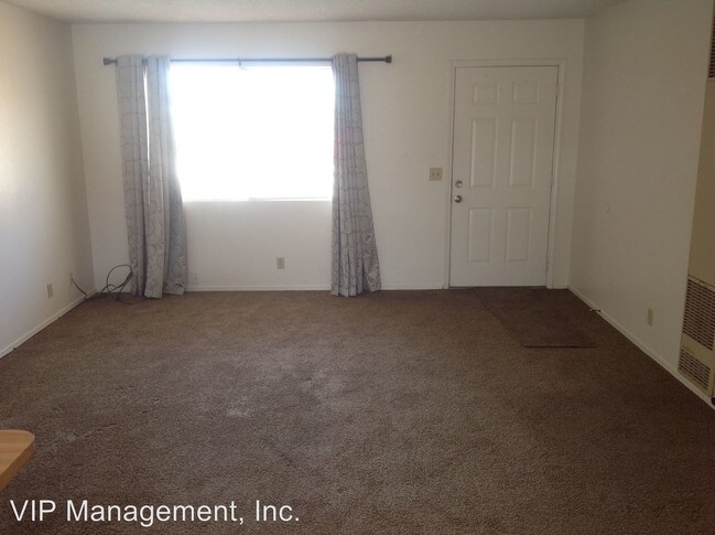 Building Photo - 32310 CA-18