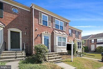 Building Photo - 15027 Courtland Pl