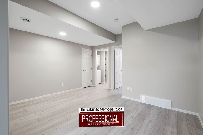 Photo du bâtiment - 6305 66 St