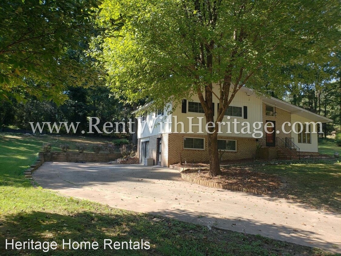 Primary Photo - 4 br, 2 bath House - 5059 Old Briar Trl