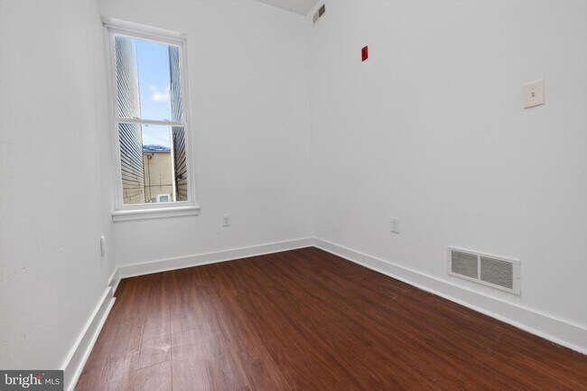 Foto del edificio - 6022 Market St