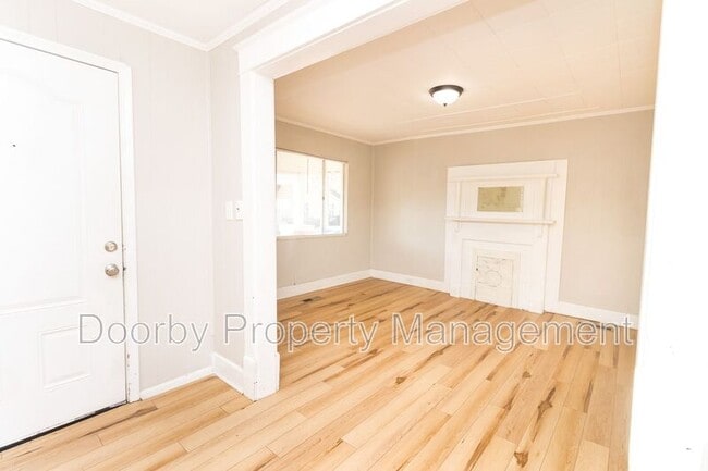 Foto del edificio - 1713 Carson Ave