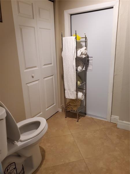 Foto del edificio - 4400 NW 12th St