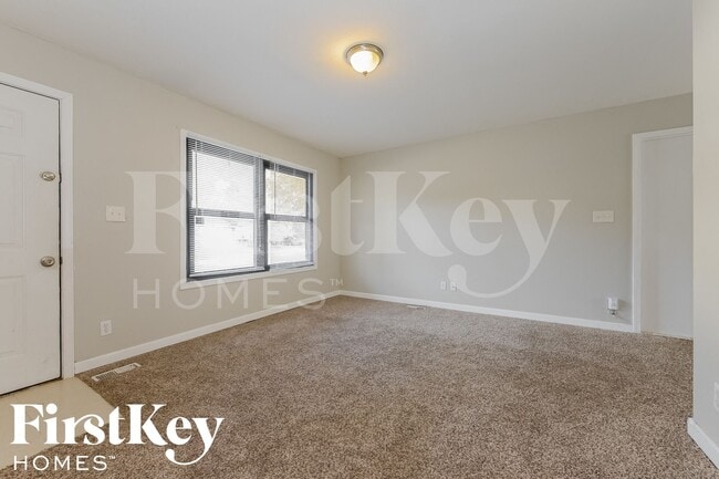 Foto del edificio - 831 N 83rd Terrace