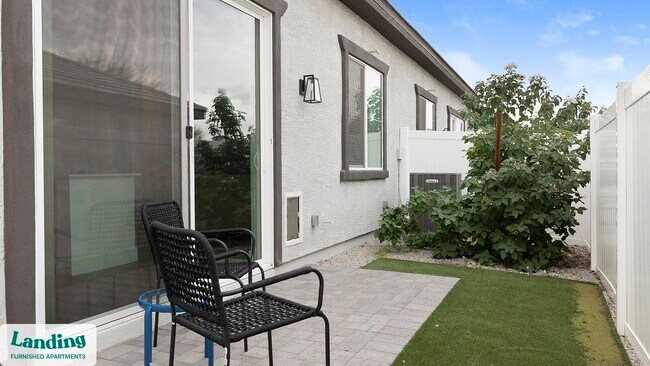 Foto del edificio - 8200 W Encanto Blvd