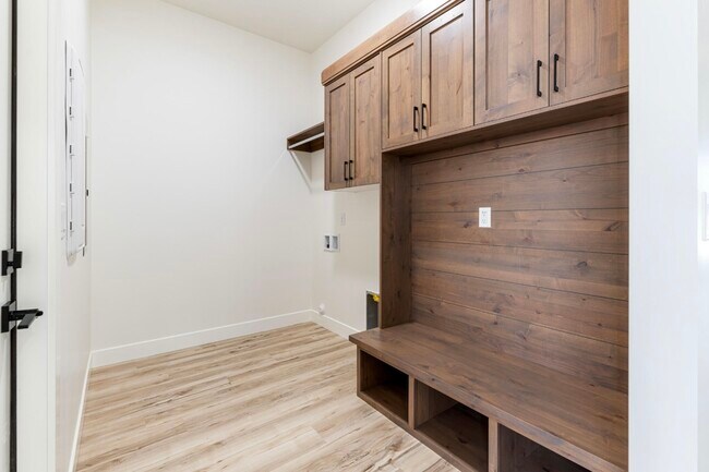 Foto del edificio - 3228 S Hideaway Pl