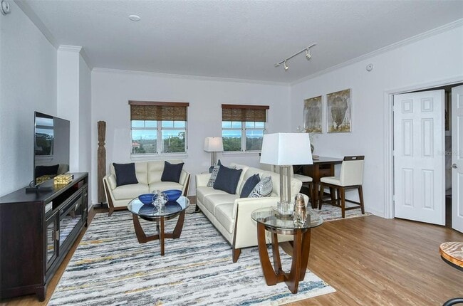 Building Photo - 1064 N Tamiami Trl