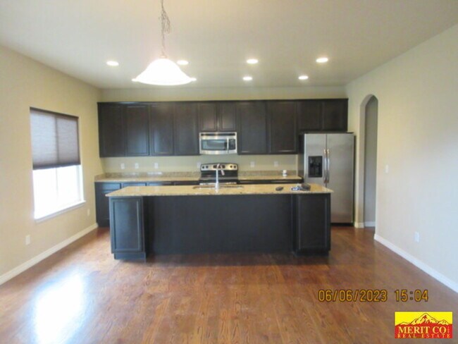 Foto del edificio - 7903 Morton Dr