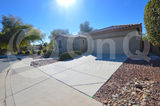 Building Photo - 3250 S Holguin Way