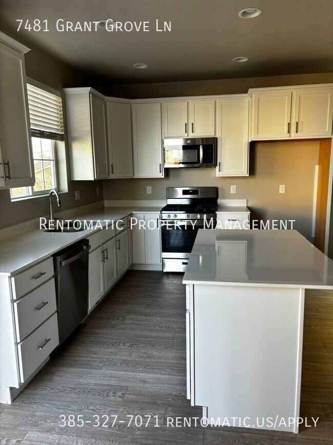 Foto del edificio - 7481 Grant Grove Ln