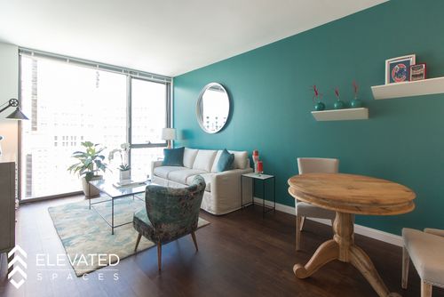 Foto del edificio - 838 N State St