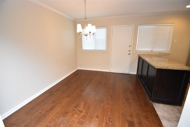 Building Photo - 4040 San Felipe St
