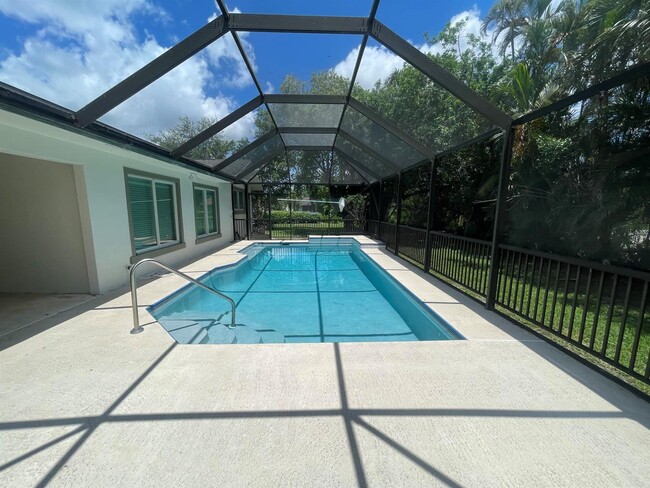 Building Photo - 11737 Inverness Cir