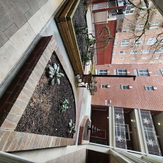 Foto del edificio - 85-15 120th St