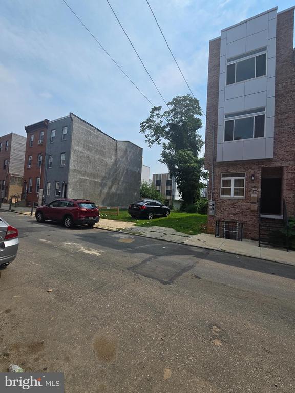 Building Photo - 2139 N 9th St