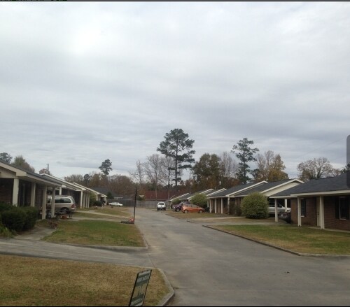180 Hennon Dr. NW - 180 Hennon Dr NW