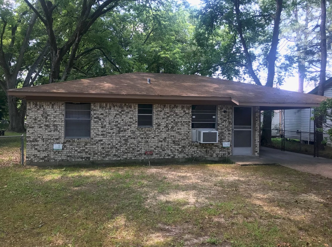 2802 Coolidge St, Monroe, LA 71201 House for Rent in Monroe, LA