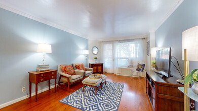 Building Photo - 71 Strawberry Hill Ave
