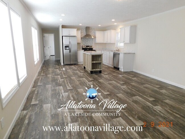 Building Photo - Lake Allatoona Living and 1 mile from Downtown Acworth! 3BR/2Bth and Pet Friendly!