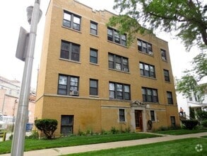 Building Photo - 6016 N Paulina St