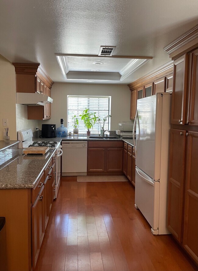 Picture of kitchen a few years ago - 21616 Laurelrim Dr Apartment