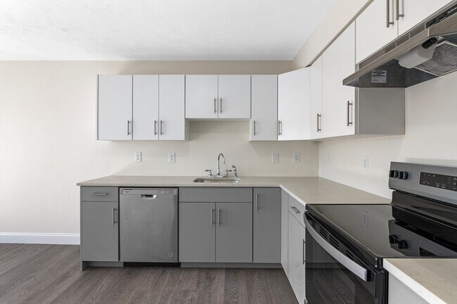 Foto del edificio - 472 Essex St