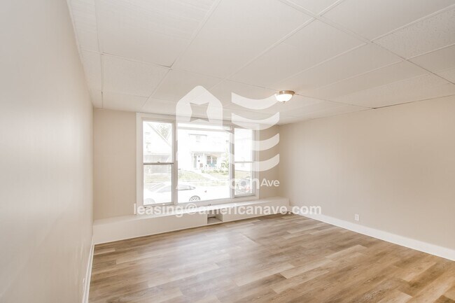 Building Photo - 1817 Delaware St