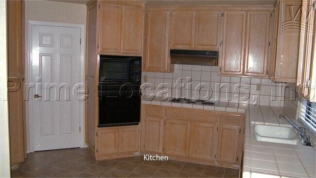 Foto del edificio - A Welllington gated Community home