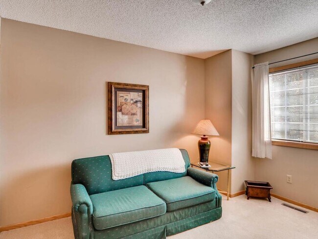 Foto del edificio - 2Bed/1.5Bath with LOFT Townhouse in West B...