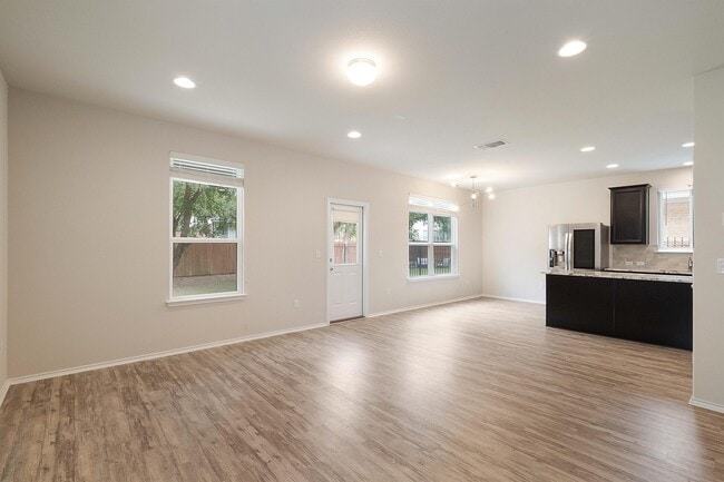 Building Photo - 10402 Abana Way