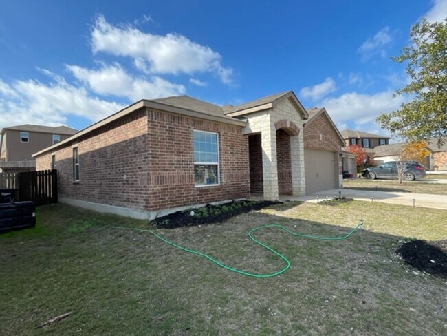 Foto del edificio - 6350 Daisy Way