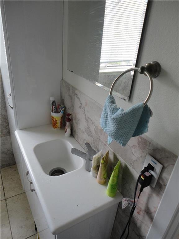 Foto del edificio - 210 E 32nd St