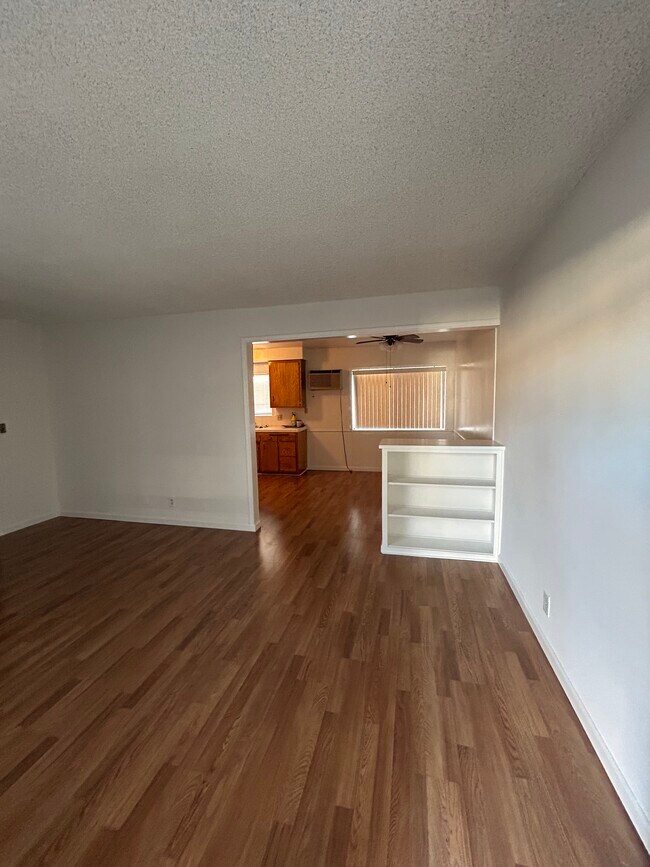 Foto del edificio - 13931 Bessemer St