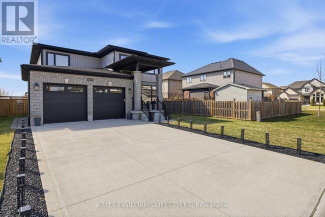 Building Photo - 1615 Sandridge Ln