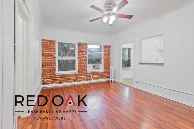 Foto del edificio - 849 S Oxford Ave