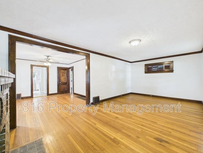 Building Photo - 6612 Park Ave