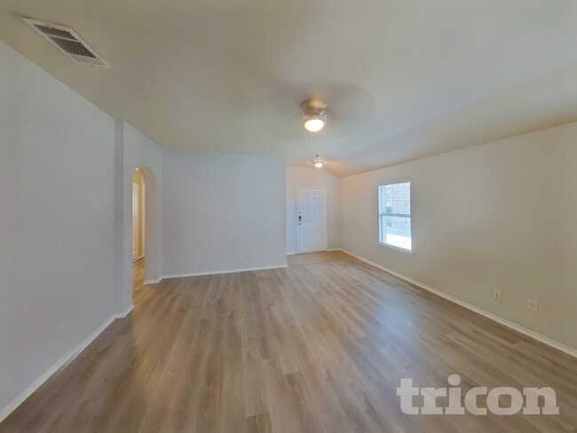 Foto del edificio - 336 Carlyle St