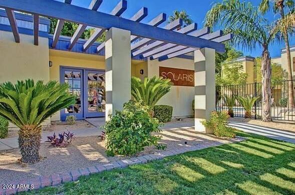 Foto principal - 740 W Elm St