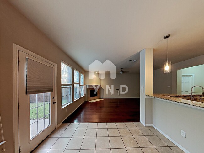 Building Photo - 11801 Kingsville Dr