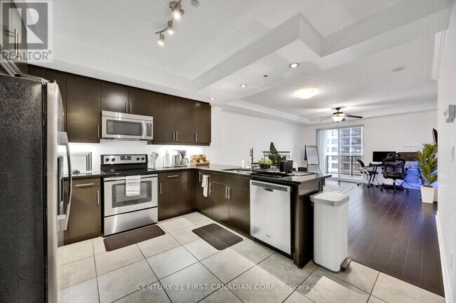 Photo du bâtiment - 330 Ridout St N