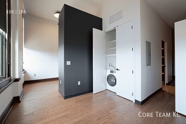 Foto del edificio - 310 E 39th St