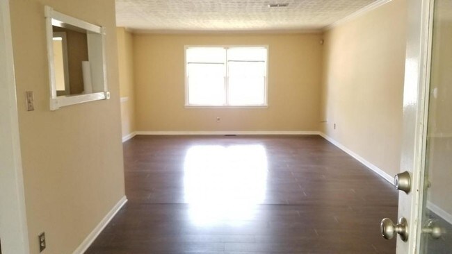 Foto del edificio - 7545 Pembrook Ct