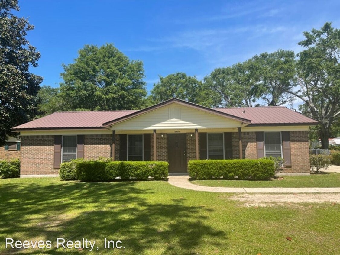 6600 Sandra Dr, Theodore, AL 36582 House Rental in Theodore, AL