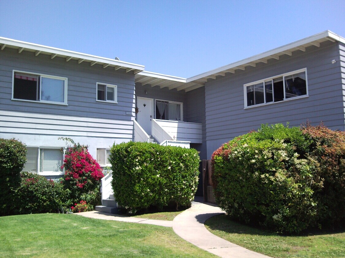Foto principal - 16548 Sunset Blvd