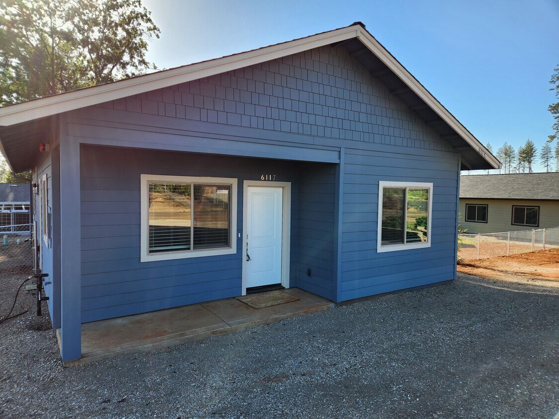 Foto principal - Rare Opportunity to Live on the Ridge!