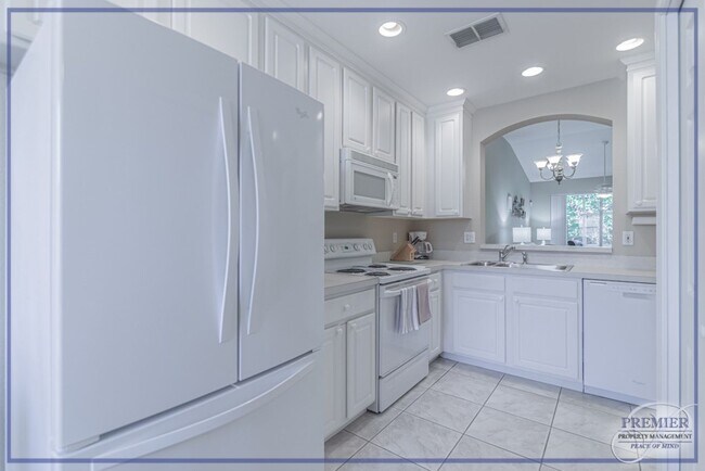Building Photo - ***3 BEDROOM and 2 1/2 BATH***PRESERVE AT THE SHORES***1 CAR GARAGE***